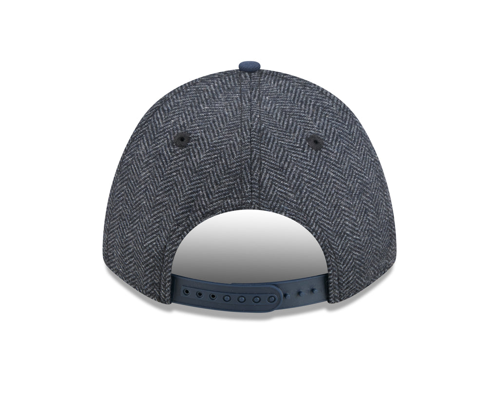 New Era 940 M Crown Chicago Bears Faux Wool Snapback Hat