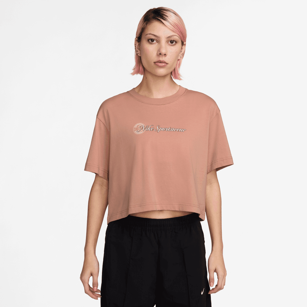 Wmns Nike Sportswear Club Crop Tee
