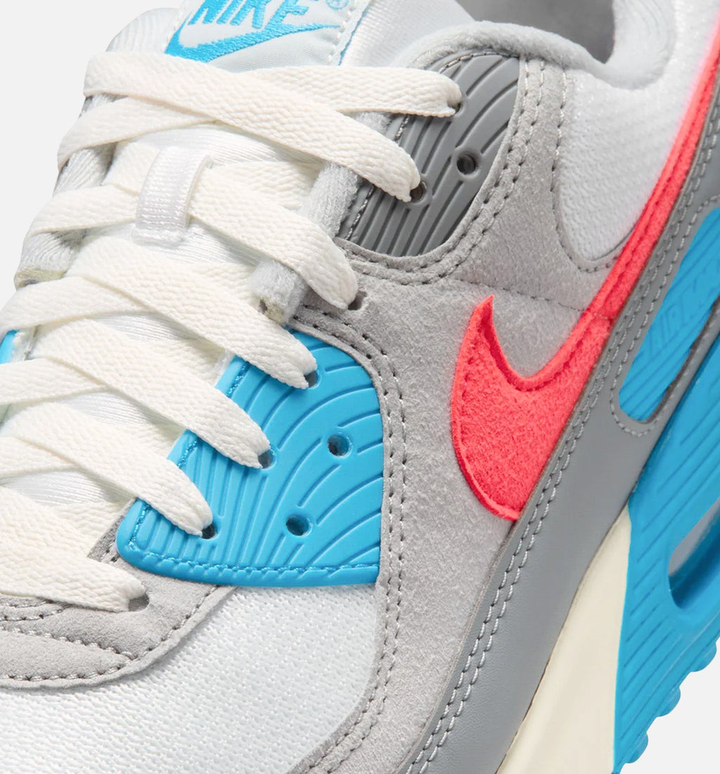 Air Max III Men's Lifestyle Shoe – Cool Grey/Infrared 23
