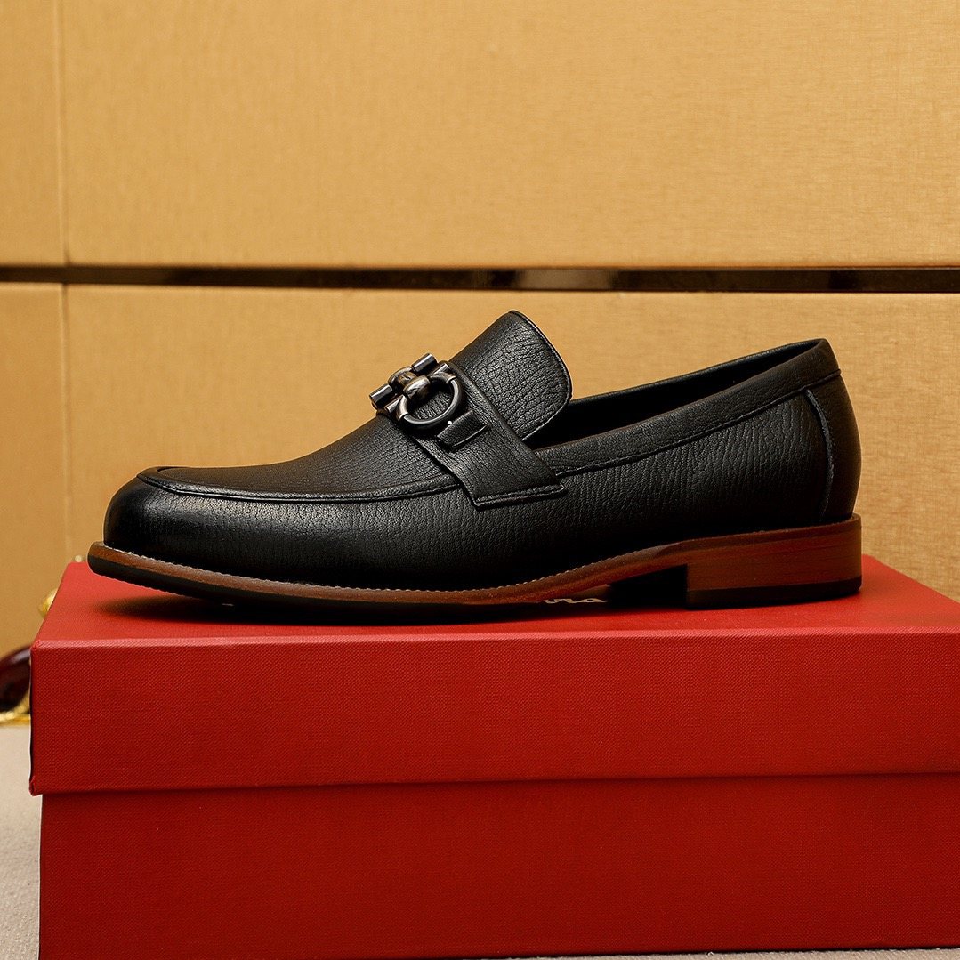 Salvatore Ferragamo Men's Black Metal Ornament Loafers